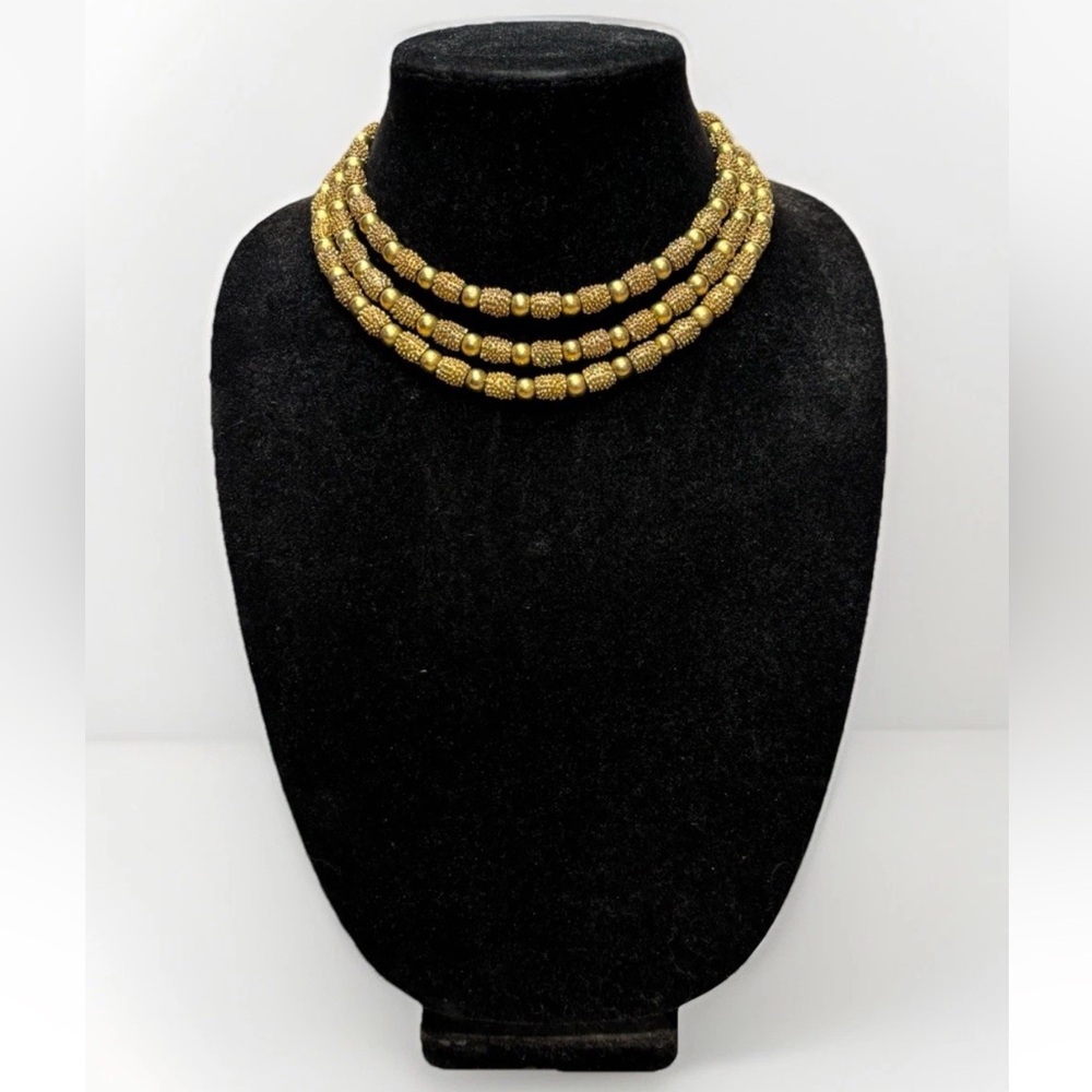 Vintage Signed Trifari 1950’s Textured Goldstoned Necklace #4314